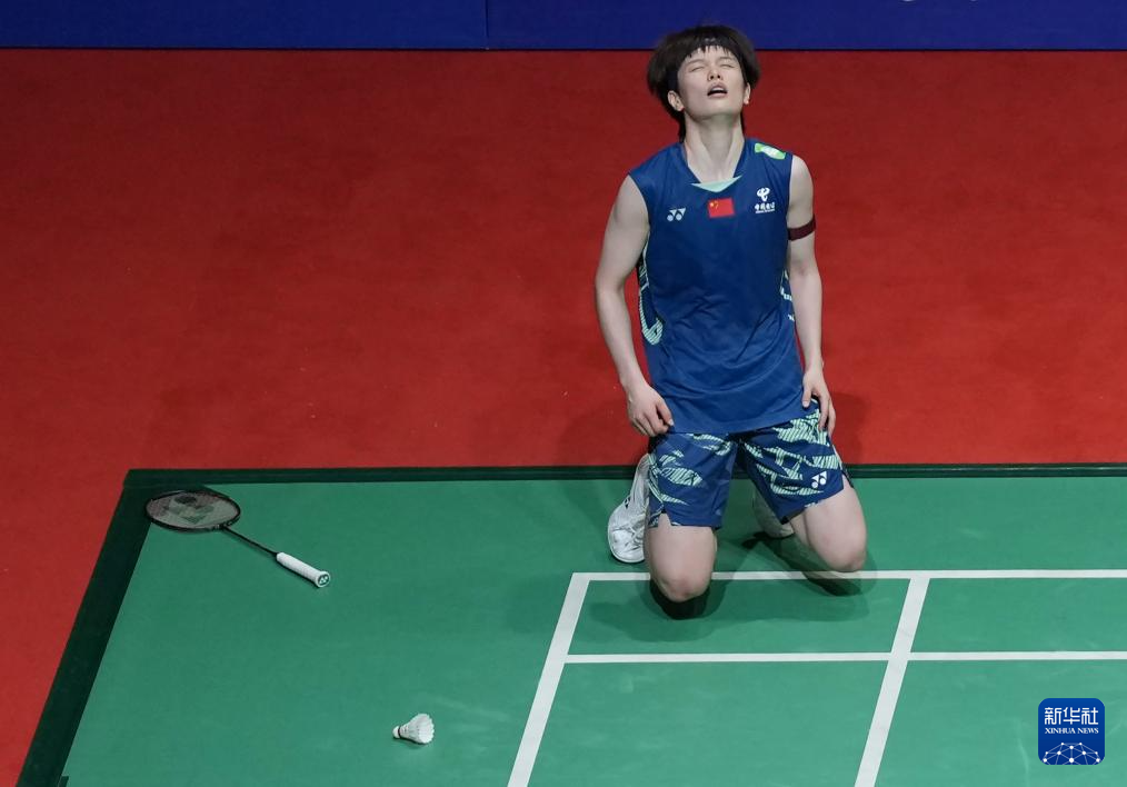 但他本人依 但他本人依