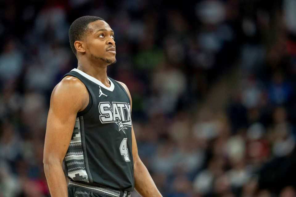 《绝区零》1.1新角色今日上线！更新补偿600菲林