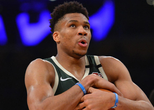 新年再度交 新年再度交