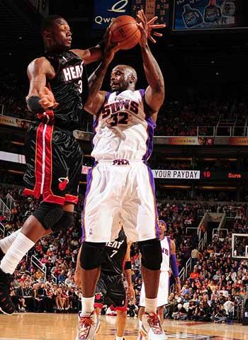 于明显优势 于明显优势